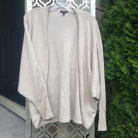Oatmeal dolman cardigan, APT 9, sz M, cute!